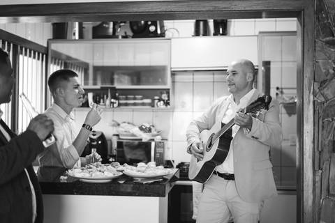 felipe-lopes-fotografia-fotografo-em-osorio-cerimonia-e-festa-de-casamento-intimista-a-noite-em-tramandai-RS'