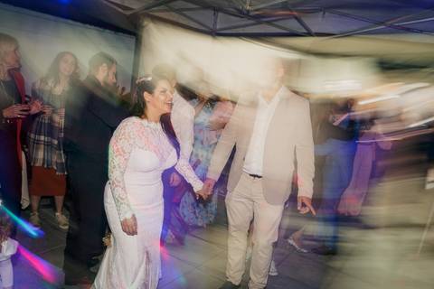 felipe-lopes-fotografia-fotografo-em-osorio-cerimonia-e-festa-de-casamento-intimista-a-noite-em-tramandai-RS'