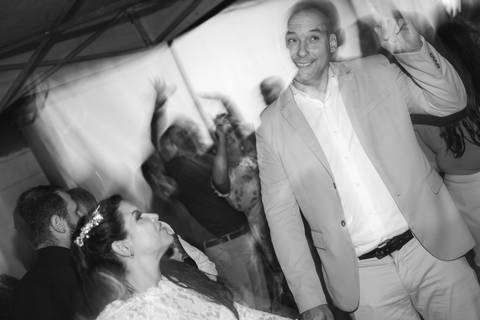 felipe-lopes-fotografia-fotografo-em-osorio-cerimonia-e-festa-de-casamento-intimista-a-noite-em-tramandai-RS'