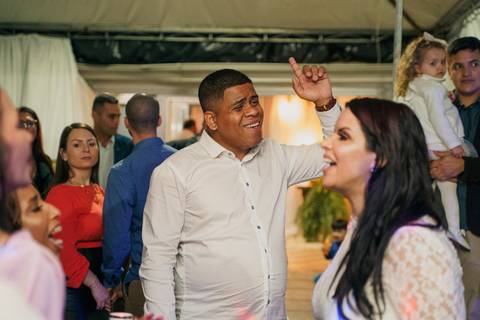 felipe-lopes-fotografia-fotografo-em-osorio-cerimonia-e-festa-de-casamento-intimista-a-noite-em-tramandai-RS'