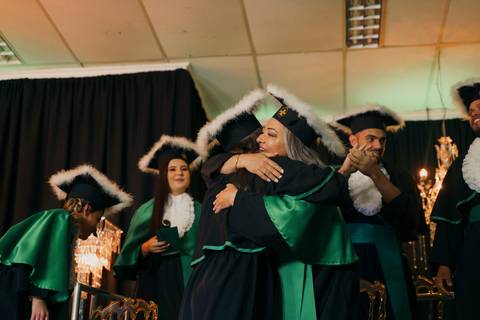 felipe-lopes-fotografia-fotografo-em-osorio-cerimonia-de-formatura-colacao-de-grau-biomedicina-cnec'