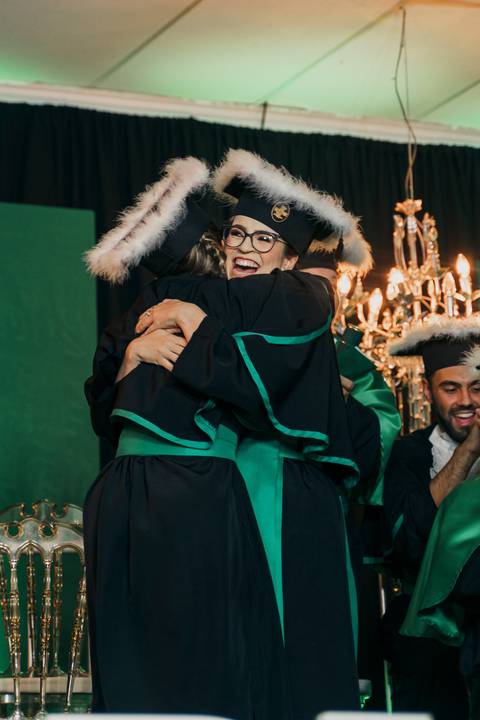 felipe-lopes-fotografia-fotografo-em-osorio-cerimonia-de-formatura-colacao-de-grau-biomedicina-cnec'