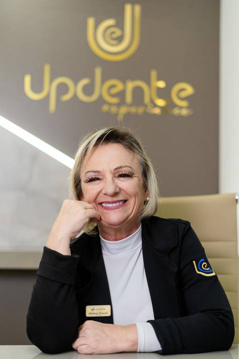fotografo-em-osorio-felipe-lopes-fotografia-ensaio-empresarial-clinica-dentaria-updente-em-capao-da-canoa-ensaio-corporativo-de-equipe-em-clinica'