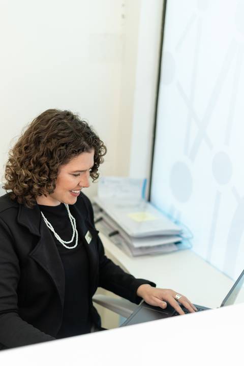 fotografo-em-osorio-felipe-lopes-fotografia-ensaio-empresarial-clinica-dentaria-updente-em-capao-da-canoa-ensaio-corporativo-de-equipe-em-clinica'