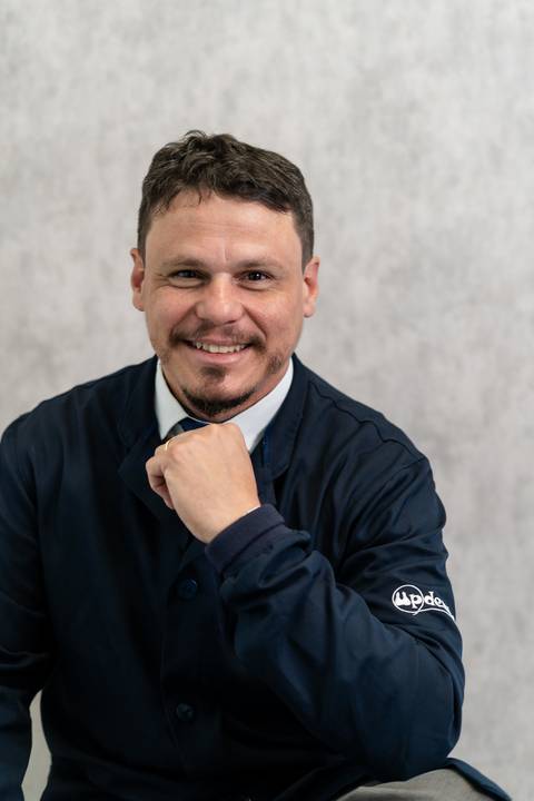 fotografo-em-osorio-felipe-lopes-fotografia-ensaio-empresarial-clinica-dentaria-updente-em-capao-da-canoa-ensaio-corporativo-de-equipe-em-clinica'