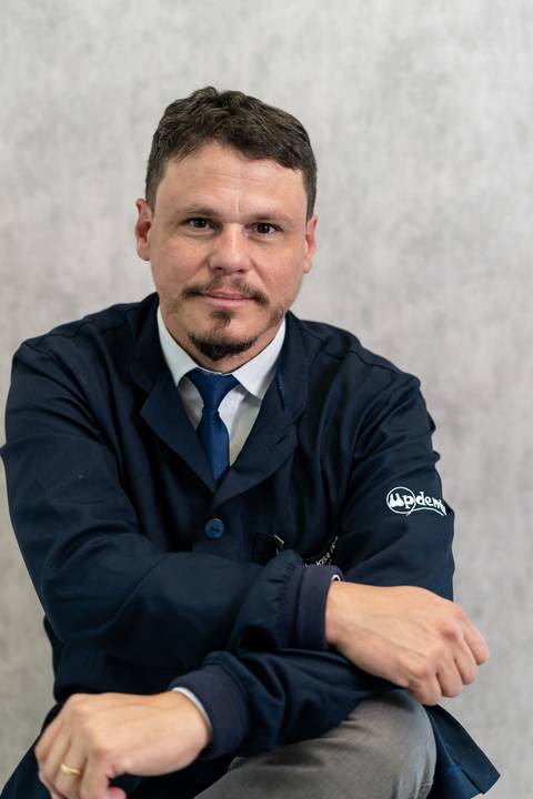 fotografo-em-osorio-felipe-lopes-fotografia-ensaio-empresarial-clinica-dentaria-updente-em-capao-da-canoa-ensaio-corporativo-de-equipe-em-clinica'