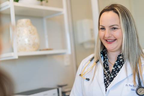 felipe-lopes-fotografia-fotografo-em-osorio-ensaio-empresarial-clinica-medica-apf-med-em-capao-da-canoa-ensaio-corporativo-de-equipe'