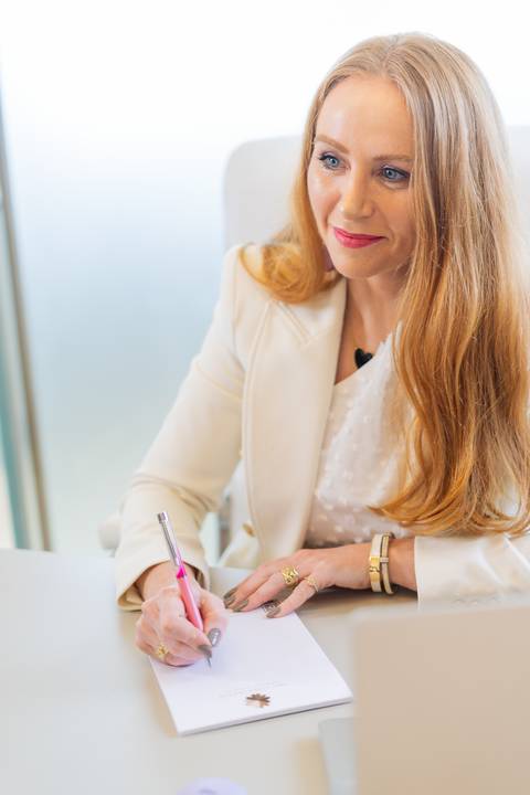 felipe-lopes-fotografia-fotografo-em-osorio-ensaio-empresarial-dra-luisa-hoerde-dermatologista-hospital-life-plus-em-xangri-la-capao-da-canoa'