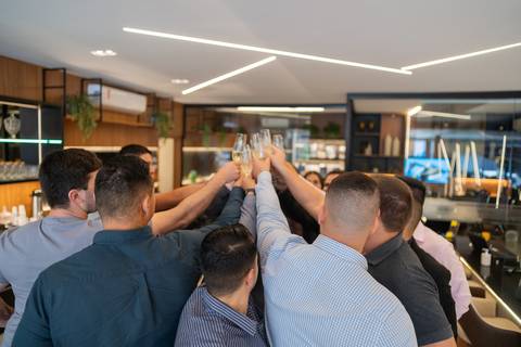 felipe-lopes-fotografia-fotografo-em-osorio-ensaio-empresarial-imobiliaria-de-capao-da-canoa-fotos-de-equipe'