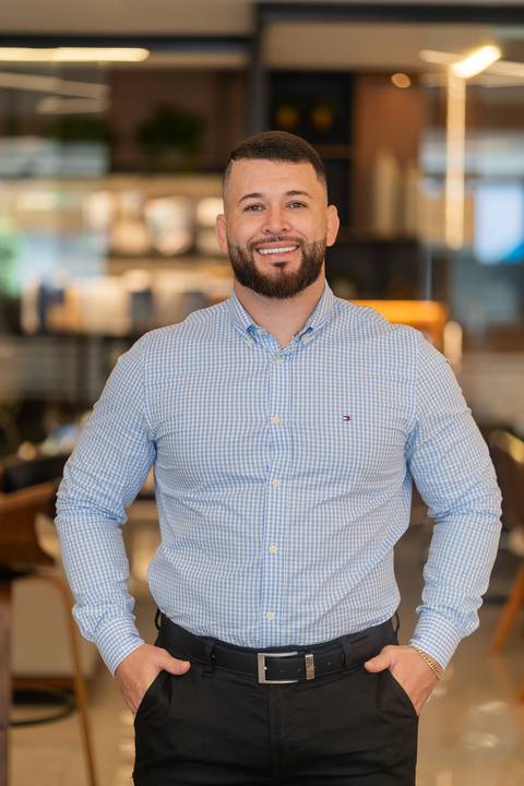 felipe-lopes-fotografia-fotografo-em-osorio-ensaio-empresarial-imobiliaria-de-capao-da-canoa-fotos-de-equipe'