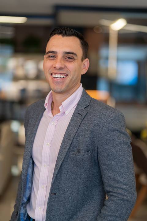 felipe-lopes-fotografia-fotografo-em-osorio-ensaio-empresarial-imobiliaria-de-capao-da-canoa-fotos-de-equipe'