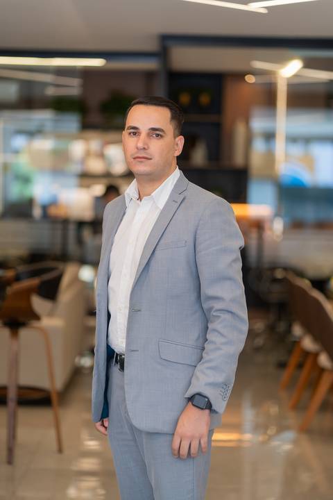 felipe-lopes-fotografia-fotografo-em-osorio-ensaio-empresarial-imobiliaria-de-capao-da-canoa-fotos-de-equipe'