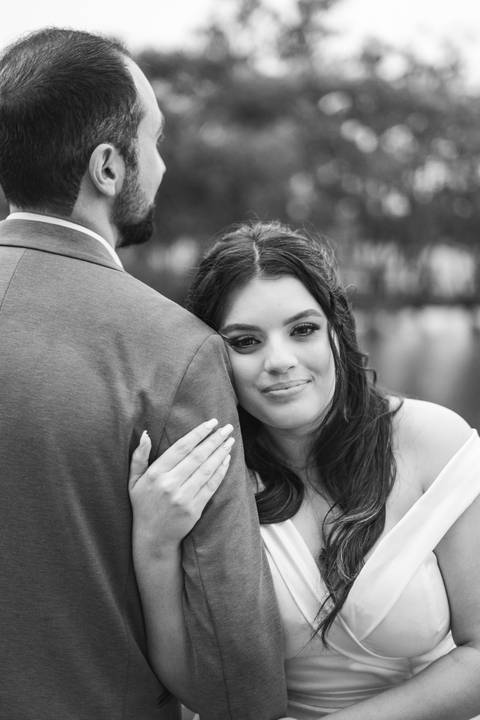 felipe-lopes-fotografia-fotografo-em-osorio-casamento-pre-wedding-ensaio-antes-da-recepcao-de-convidados-em-capao-da-canoa-fotos-externas-na-chuva'