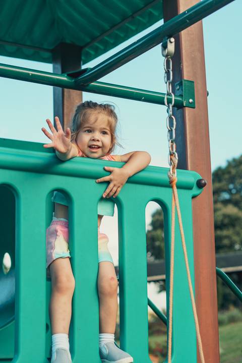 felipe-lopes-fotografia-fotografo-em-osorio-ensaio-de-familia-no-hotel-estribo-em-santo-antonio-da-patrulha-ensaio-na-natureza-espontaneo-piquinique-banho-de-mangueira'