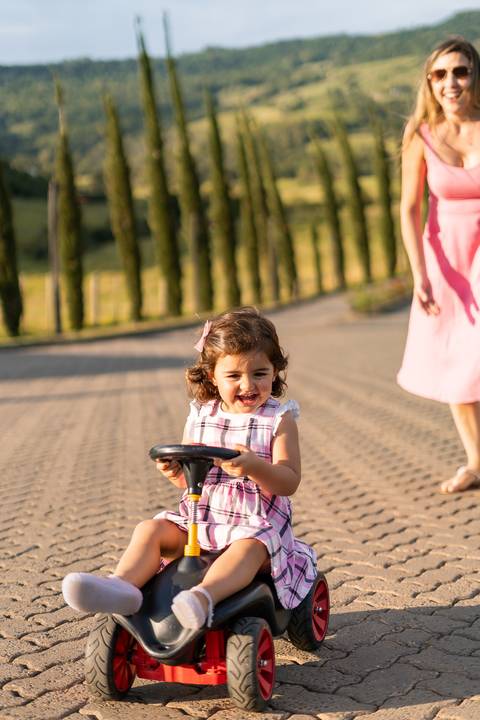 felipe-lopes-fotografia-fotografo-em-osorio-ensaio-de-familia-com-criancas-externo-na-natureza-espontaneo-divertido-brincadeiras-no-hotel-estribo-em-santo-antonio-da-patrulha-RS'