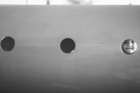 felipe-lopes-fotografia-fotografo-em-osorio-ensaio-de-familia-com-criancas-externo-na-natureza-espontaneo-divertido-brincadeiras-no-hotel-estribo-em-santo-antonio-da-patrulha-RS'