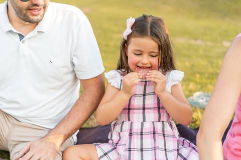 felipe-lopes-fotografia-fotografo-em-osorio-ensaio-de-familia-com-criancas-externo-na-natureza-espontaneo-divertido-brincadeiras-no-hotel-estribo-em-santo-antonio-da-patrulha-RS'