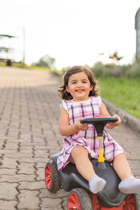 felipe-lopes-fotografia-fotografo-em-osorio-ensaio-de-familia-com-criancas-externo-na-natureza-espontaneo-divertido-brincadeiras-no-hotel-estribo-em-santo-antonio-da-patrulha-RS'
