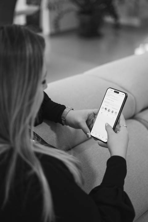 felipe-lopes-fotografia-fotografo-em-osorio-ensaio-empresarial-de-empresaria-social-midia-marketing-em-casa-em-tramandai'