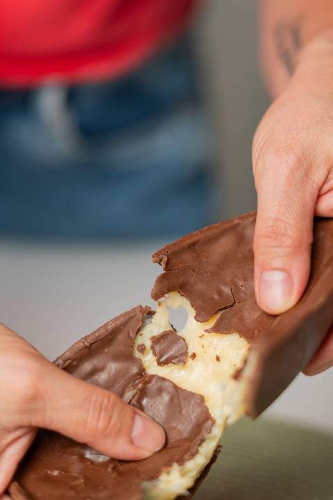 felipe-lopes-fotografia-fotografo-em-osorio-ensaio-empresarial-de-produtos-para-marca-de-doces-amor-brigadeiros-gourmet-osorio-tramandai-RS'
