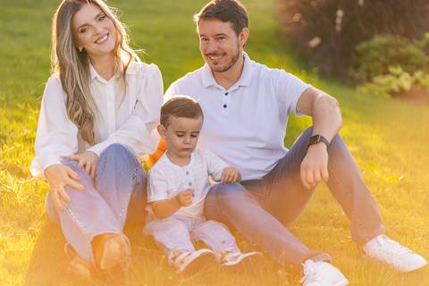 felipe-lopes-fotografia-fotografo-em-osorio-ensaio-de-familia-externo-na-natureza-espontaneo-natural-com-crianca-no-hotel-estribo-em-santo-antonio-da-patrulha-RS'