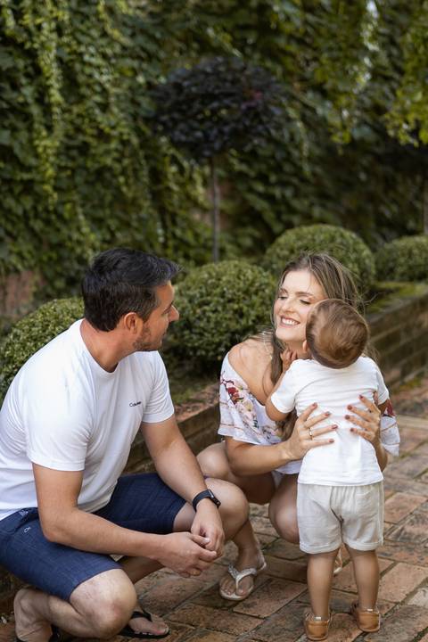 felipe-lopes-fotografia-fotografo-em-osorio-ensaio-de-familia-externo-na-natureza-espontaneo-natural-com-crianca-no-hotel-estribo-em-santo-antonio-da-patrulha-RS'