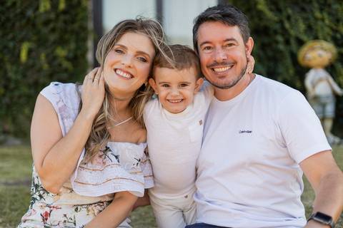 felipe-lopes-fotografia-fotografo-em-osorio-ensaio-de-familia-externo-na-natureza-espontaneo-natural-com-crianca-no-hotel-estribo-em-santo-antonio-da-patrulha-RS'