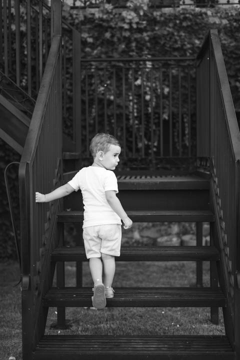 felipe-lopes-fotografia-fotografo-em-osorio-ensaio-de-familia-externo-na-natureza-espontaneo-natural-com-crianca-no-hotel-estribo-em-santo-antonio-da-patrulha-RS'