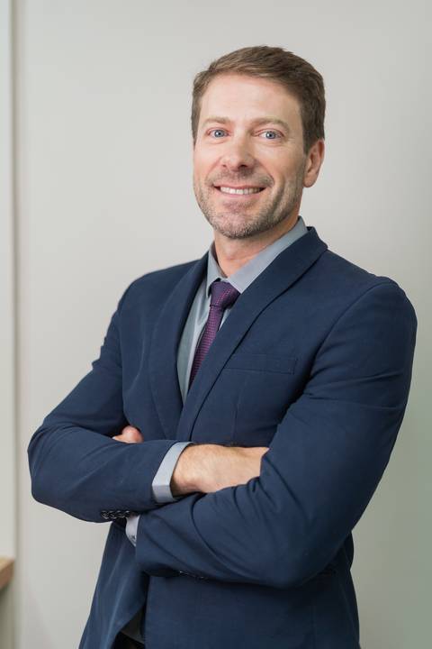 felipe-lopes-fotografia-fotografo-em-osorio-ensaio-empresarial-medico-cirurgiao-fotos-em-consultorio'