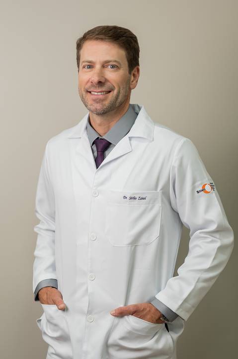 felipe-lopes-fotografia-fotografo-em-osorio-ensaio-empresarial-medico-cirurgiao-fotos-em-consultorio'