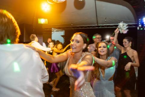 felipe-lopes-fotografia-fotografo-em-osorio-festa-de-formatura-de-medicina-veterinaria-em-osorio-RS-fotos-espontaneas'