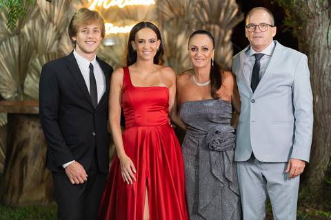 felipe-lopes-fotografia-fotografo-em-osorio-festa-de-formatura-de-medicina-veterinaria-em-osorio-RS-fotos-espontaneas'