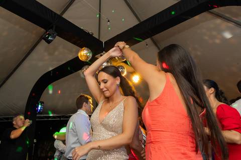 felipe-lopes-fotografia-fotografo-em-osorio-festa-de-formatura-de-medicina-veterinaria-em-osorio-RS-fotos-espontaneas'