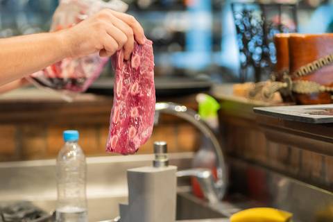 felipe-lopes-fotografia-fotografo-em-osorio-ensaio-empresarial-pra-marca-fotos-de-comida-restaurante-parrilla-da-montanha'