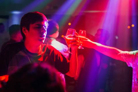 felipe-lopes-fotografia-fotografo-em-osorio-festa-de-formatura-biomedicina-em-osorio-fotos-espontaneas-balada'