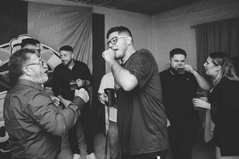 felipe-lopes-fotografia-fotografo-em-osorio-festa-de-formatura-de-faculdade-de-dois-formandos-do-curso-de-engenharia-de-producao-da-universidade-furg-em-santo-antonio-da-patrulha-rio-grande-do-sul'