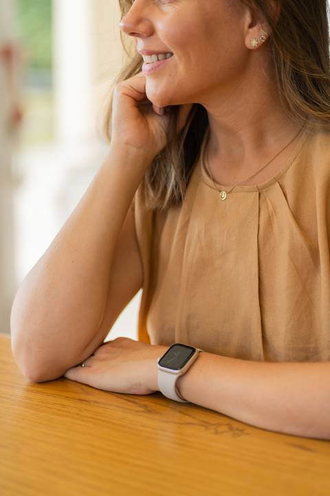 felipe-lopes-fotografia-fotografo-em-osorio-ensaio-empresarial-da-alice-knop-freire-em-casa-fotos-espontaneas-despojadas-profissionais-em-santo-antonio-da-patrulha-rio-grande-do-sul'