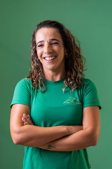 felipe-lopes-fotografia-fotografo-em-osorio-ensaio-empresarial-da-alice-knop-freire-em-casa-fotos-espontaneas-despojadas-profissionais-em-santo-antonio-da-patrulha-rio-grande-do-sul'