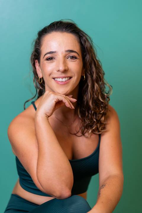 felipe-lopes-fotografia-fotografo-em-osorio-ensaio-empresarial-da-alice-knop-freire-em-casa-fotos-espontaneas-despojadas-profissionais-em-santo-antonio-da-patrulha-rio-grande-do-sul'