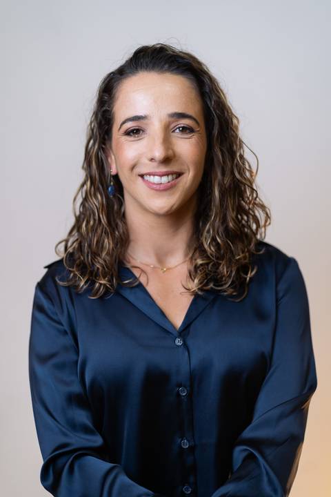 felipe-lopes-fotografia-fotografo-em-osorio-ensaio-empresarial-da-alice-knop-freire-em-casa-fotos-espontaneas-despojadas-profissionais-em-santo-antonio-da-patrulha-rio-grande-do-sul'