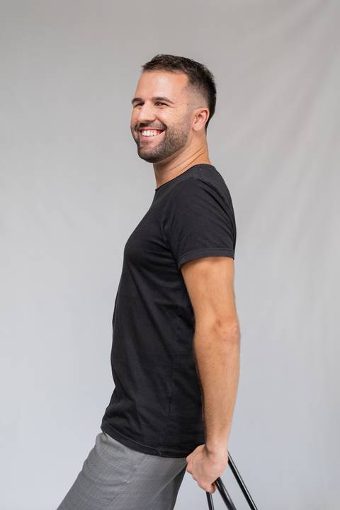 felipe-lopes-fotografia-fotografo-em-osorio-ensaio-empresarial-de-socios-homens-de-empresa-de-co-working-nuvem-espaco-criativo-retratos-corporativos-em-estudio'