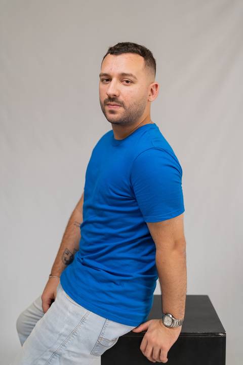 felipe-lopes-fotografia-fotografo-em-osorio-ensaio-empresarial-de-socios-homens-de-empresa-de-co-working-nuvem-espaco-criativo-retratos-corporativos-em-estudio'