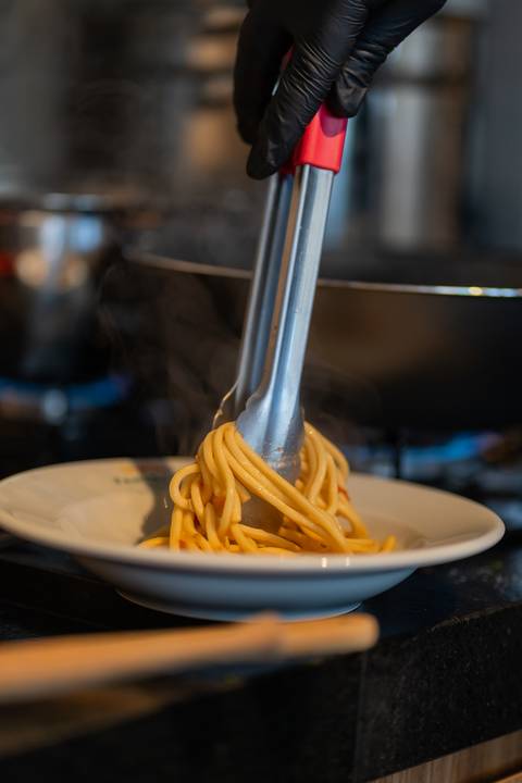 felipe-lopes-fotografia-fotografo-em-osorio-ensaio-empresarial-de-marca-de-comida-massas-famigliare-fotos-para-acervo-criacao-de-conteudo-nas-redes'