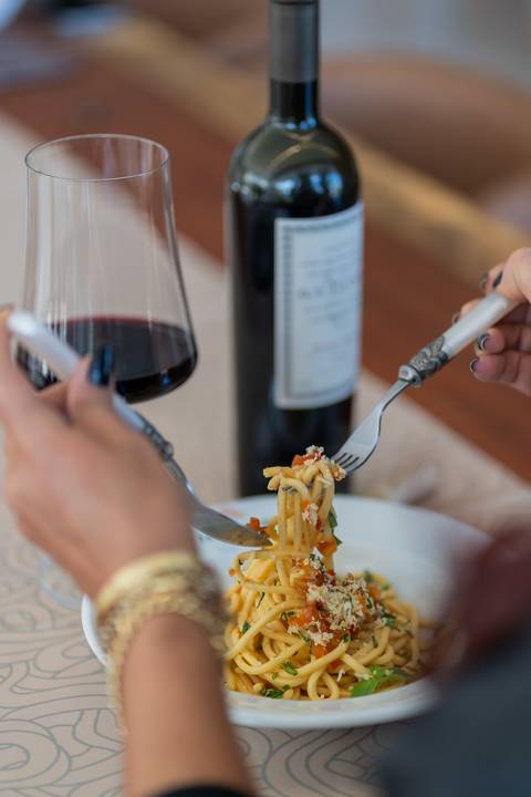 felipe-lopes-fotografia-fotografo-em-osorio-ensaio-empresarial-de-marca-de-comida-massas-famigliare-fotos-para-acervo-criacao-de-conteudo-nas-redes'