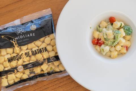 felipe-lopes-fotografia-fotografo-em-osorio-ensaio-empresarial-de-marca-de-comida-massas-famigliare-fotos-para-acervo-criacao-de-conteudo-nas-redes'