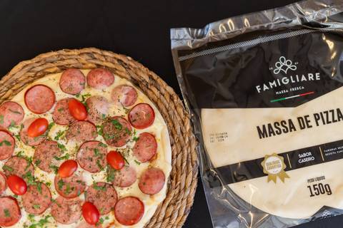 felipe-lopes-fotografia-fotografo-em-osorio-ensaio-empresarial-de-marca-de-comida-massas-famigliare-fotos-para-acervo-criacao-de-conteudo-nas-redes'