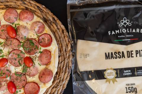 felipe-lopes-fotografia-fotografo-em-osorio-ensaio-empresarial-de-marca-de-comida-massas-famigliare-fotos-para-acervo-criacao-de-conteudo-nas-redes'