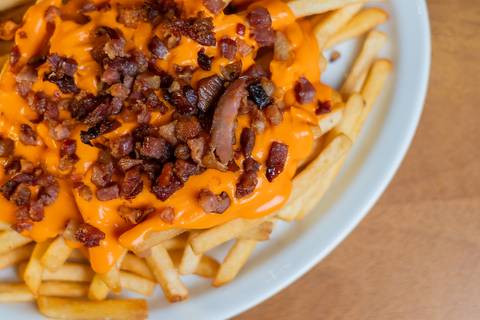 felipe-lopes-fotografia-fotografo-em-osorio-ensaio-empresarial-de-marca-de-comida-restaurante-a-lenha-hamburgueria-fotos-para-acervo-e-criacao-de-conteudo-e-site'