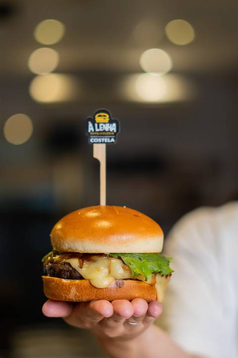 felipe-lopes-fotografia-fotografo-em-osorio-ensaio-empresarial-de-marca-de-comida-restaurante-a-lenha-hamburgueria-fotos-para-acervo-e-criacao-de-conteudo-e-site'