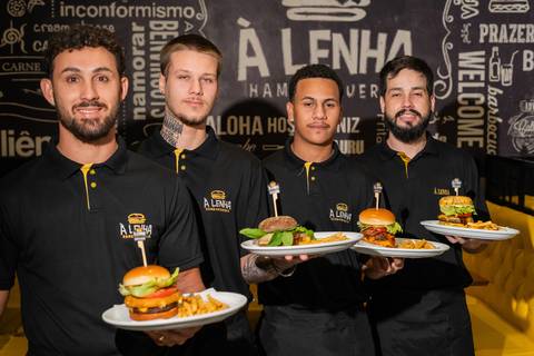 felipe-lopes-fotografia-fotografo-em-osorio-ensaio-empresarial-de-marca-de-comida-restaurante-a-lenha-hamburgueria-fotos-para-acervo-e-criacao-de-conteudo-e-site'